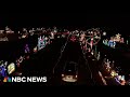 Community comes together to save beloved Christmas lights display after fire